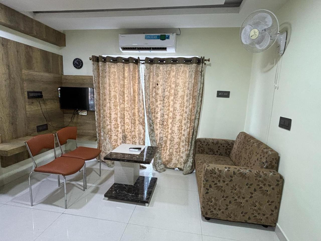 Grand Meridian Vinnamangalam Exterior photo
